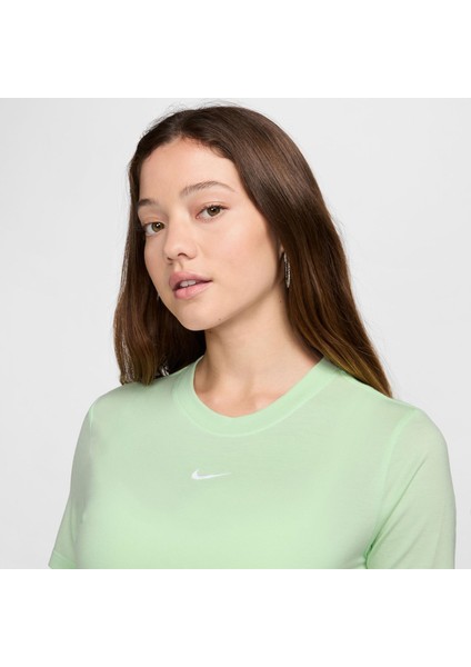 Sportswear Essential Slim Cropped T-Shirt FB2873-326 fırsatları