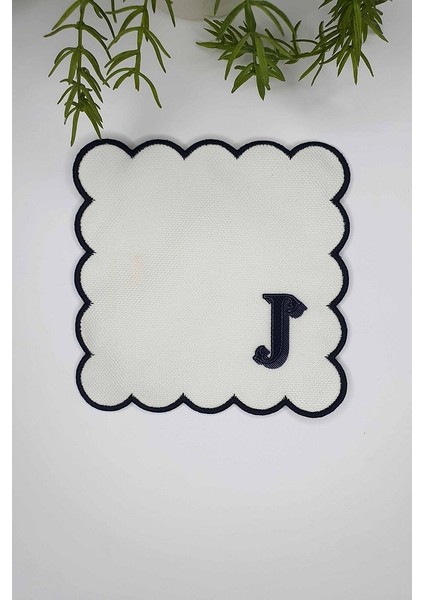 J Harfi Minimal Monogramlı Siyah Nakış Kenarlı Beyaz Kokteyl Peçetesi 1 Adet
