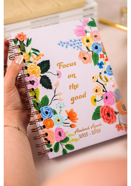 2025-2026 A5 Akademik Ajanda Spiralli 15X21 cm -13 Aylık- Lila Çiçekler
