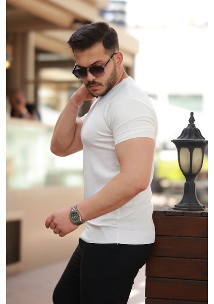 Erkek Ince Çizgi Dokulu Bisiklet Yaka Kısa Kollu T-Shirt fiyatları