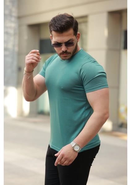 Erkek Bisiklet Yaka Basic Kısa Kollu Tişört