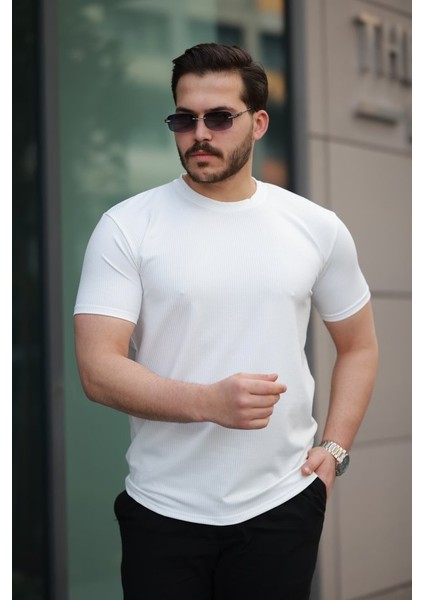 Erkek Kısa Kollu Çizgi Kabartma Detaylı T-Shirt