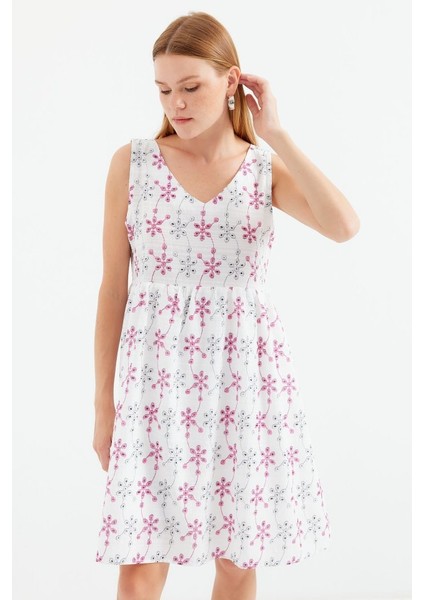 2507 V Yaka Desenli Mini Elbise - Beyaz fırsatları