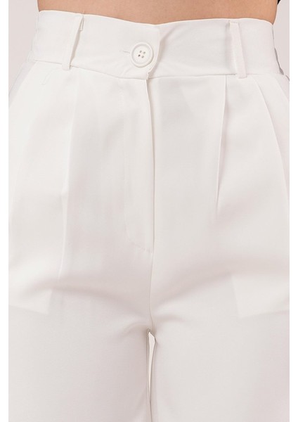 Bol Paça Piliseli Beyaz Pantolon fırsatları