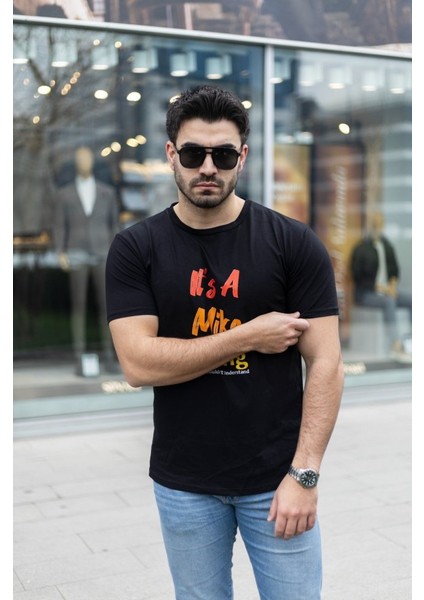 Erkek It Is A Mike Thing Baskılı Erkek T-Shirt