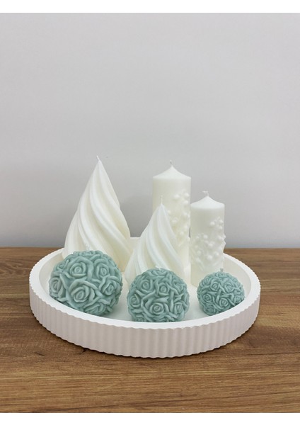 Dekoratif Mum Seti – 7 Parça Gül Sütun Motifli Kalem Mum ve Spiral Mumlar Tepsi Üzerinde