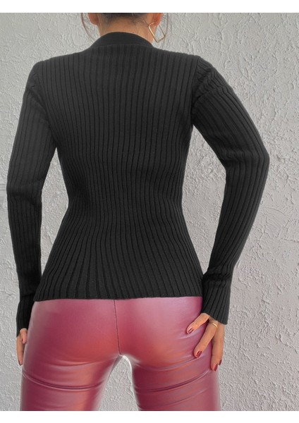 Kadın Siyah Polo Yaka Parmak Detay Triko Bluz 2047 fırsatları