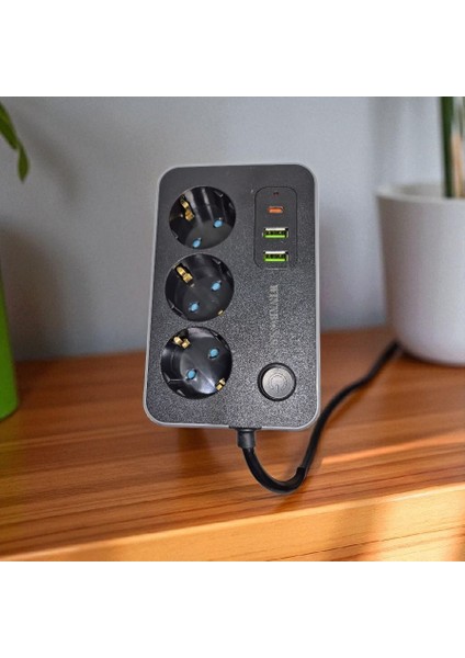 Termal Akım Korumalı 3 Adet Soket,3 Adet USB ve 1 Adet Type-C Girişli Priz 2500 Watt Isıya Dayanıklı