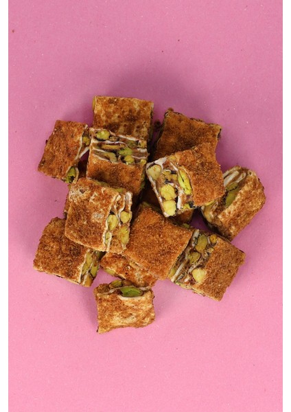 Lotus Fıstıklı Kremalı Lokum Baklava 275 Gram modelleri