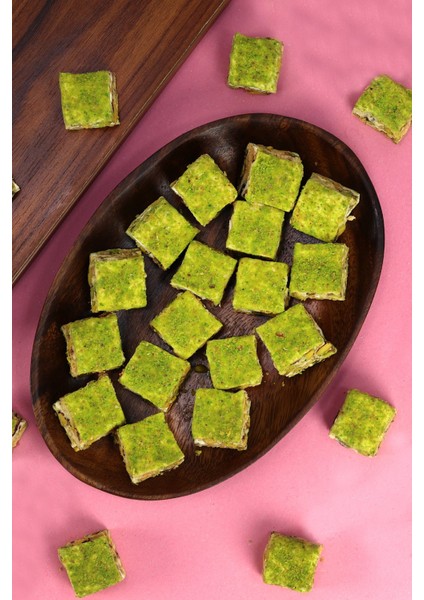 LOKUM BAKLAVA TOZ FISTIKLI ÇİKOLATALI 275 Gram fiyatları