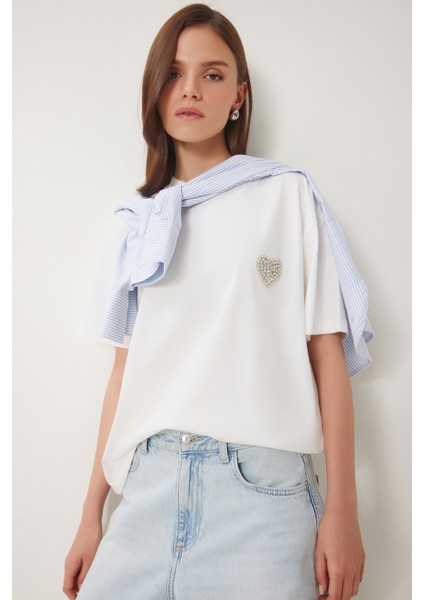 Şık Taşlı Kalp Detaylı Örme T-Shirt