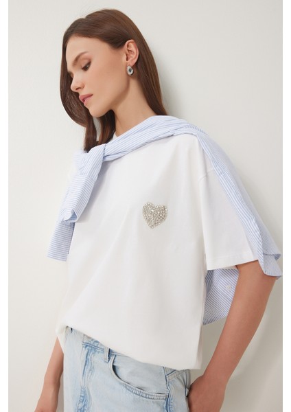 Şık Taşlı Kalp Detaylı Örme T-Shirt