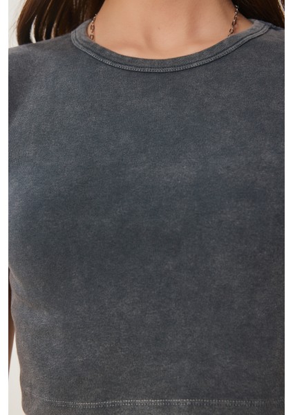 Soluk Efektli Crop Örme T-Shirt fırsatları