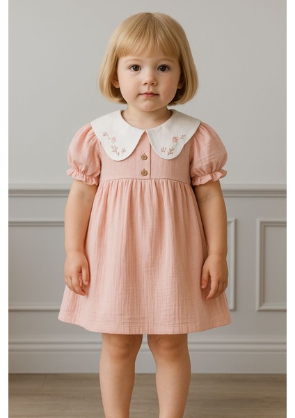 Bebe Yakalı Yumuşak Dokulu Müslin Kız Bebek Elbisesi