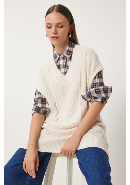 V Yaka Motifli Uzun Triko Süveter LNV0007 KREM