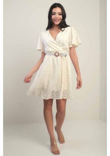 Kruvaze Yaka Beli Kemerli Astarlı Kol Volanlı Yırtmaçlı Dantel Elbise