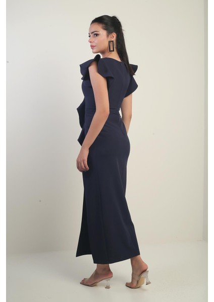 Kadın Omuzu Güllü Işlemeli Astarlı Önü Yırtmaçlı Volanlı Uzun Elbise fırsatları