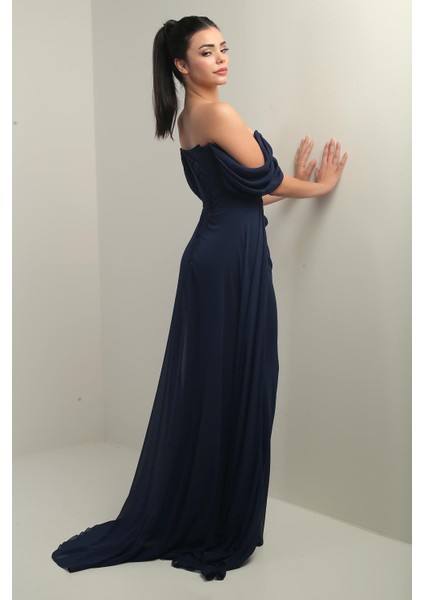 Kadın Düşük Kollu Balenli Astarlı Pelerinli Şifon Uzun Elbise fırsatları