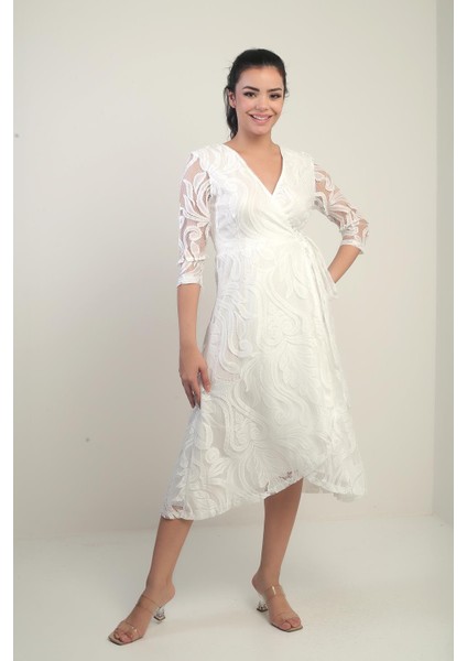 Kruvaze Yaka Astarlı Anvelop Dantel Elbise Beyaz