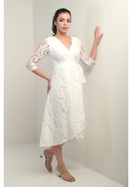 Kruvaze Yaka Astarlı Anvelop Dantel Elbise Beyaz fiyatları