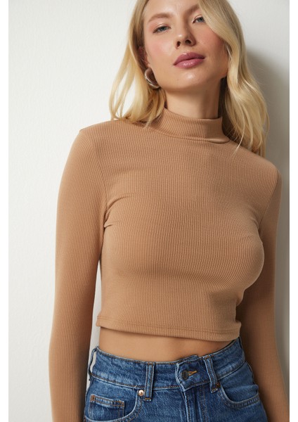 Dik Yaka Fitilli Kaşkorse Crop Bluz Bisküvi LUB0052