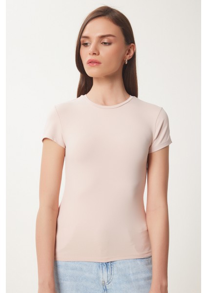 Bedene Oturan Sandy Örme T-Shirt fırsatları