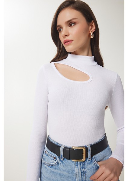 Cut Out Detaylı Fitilli Örme Bluz