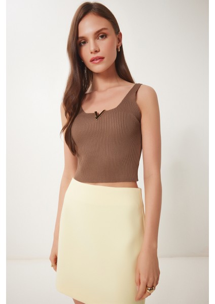 Gold Aksesuarlı Crop Fitilli Triko Bluz