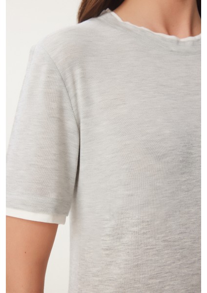 Kontrast Şerit Detaylı Örme T-Shirt indirimleri