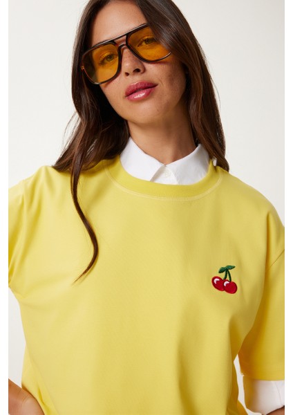 Kiraz Nakışlı Pamuklu Örme T-Shirt fiyatları