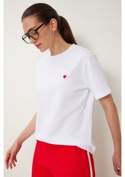 Kalp Nakışlı Pamuklu Örme T-Shirt modelleri