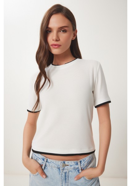 Kontrast Şerit Detaylı Örme T-Shirt