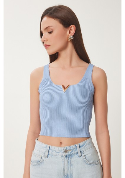 Gold Aksesuarlı Crop Fitilli Triko Bluz