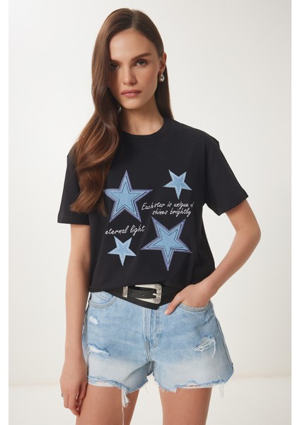Yıldız Armalı Nakışlı Örme T-Shirt
