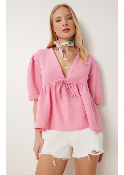 V Yaka Bağlama Detaylı Volanlı Müslin Bluz LAN0032 PEMBE