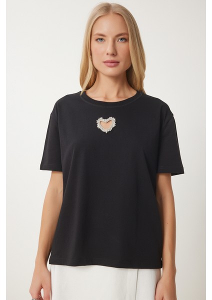 Işıltılı Kalp Aksesuarlı Pamuklu Örme T-Shirt