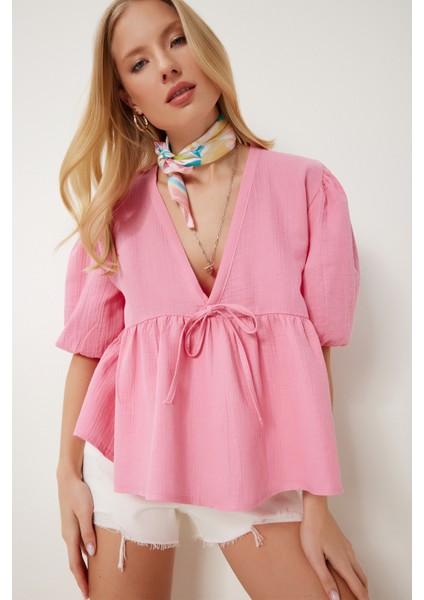 V Yaka Bağlama Detaylı Volanlı Müslin Bluz LAN0032 PEMBE fırsatları