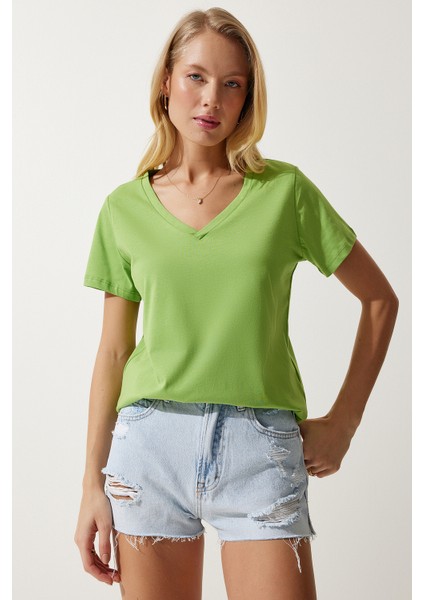 V Yaka Basic Örme T-Shirt modelleri