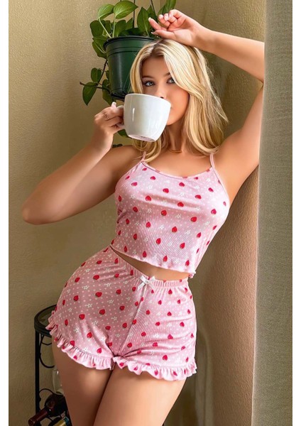 Çilek Desenli Ip Askılı Şortlu Pijama Takımı