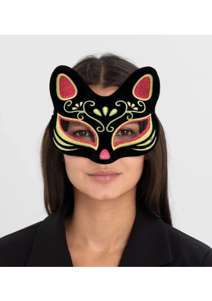 Bfs Siyah Renk Süet Kaplama Üzeri Kırmızı Sarı Simli Kedi Maskesi 17X14 cm