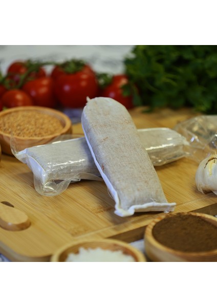Tokat Bez Sucuğu 200-240 gr ( Soğuk Zincire Uygun Gönderim Yapılmaktadır)