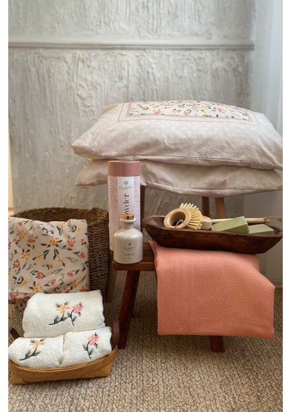 Angel Pike ve Havlu Seti 8 Parça