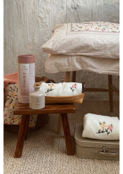 Angel Pike ve Havlu Seti 8 Parça fırsatları