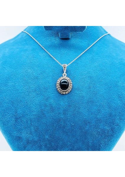 Zirkon ve Oltu Taşı Işçilikli 925 Ayar Gümüş Kolye