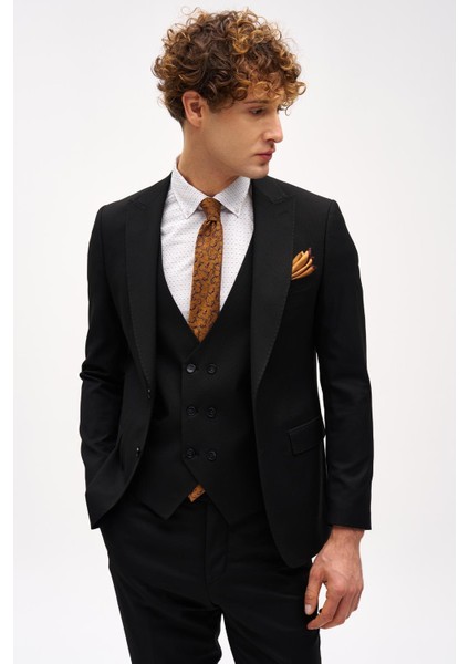 Erkek Siyah Slim Fit / Dar Kalıp Sivri Yaka Yelekli Takım Elbise modelleri