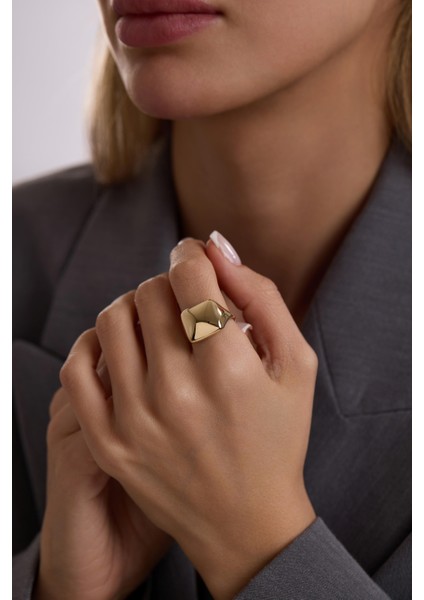 14 Ayar Bombeli Kare Altın Yüzük fiyatları