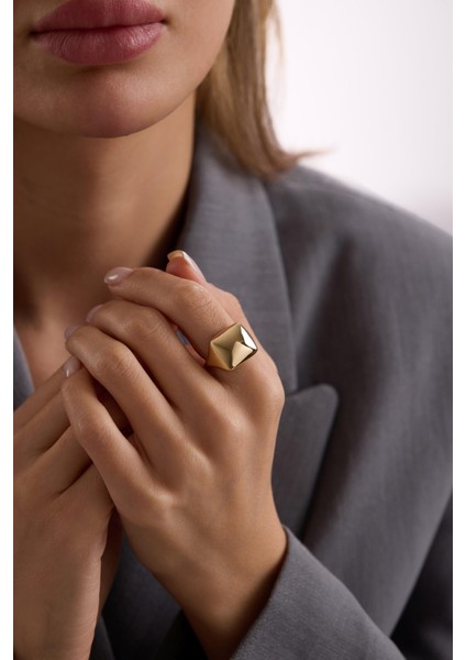 14 Ayar Bombeli Kare Altın Yüzük modelleri