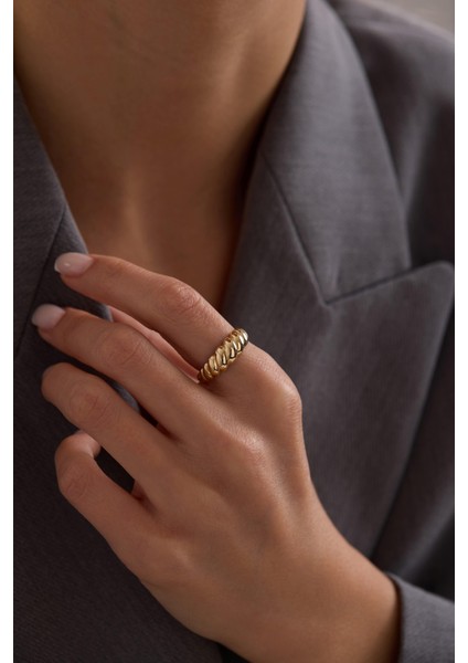 14 Ayar Isti̇ri̇dye Altın Yüzük fiyatları