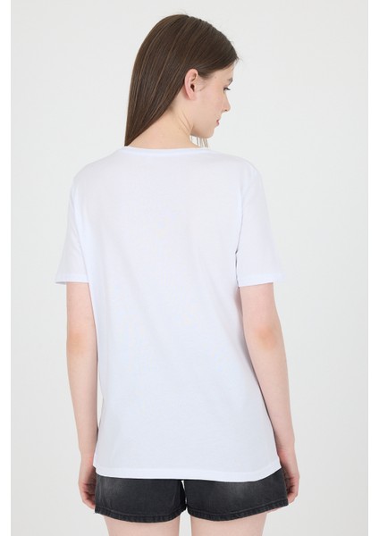 Beyaz Ayıcık Nakışlı Regular Fit Tişört 252502 indirimleri