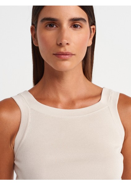 10770 Kare Yaka Askılı Triko Bluz-Taş modelleri